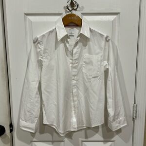 White dress shirt